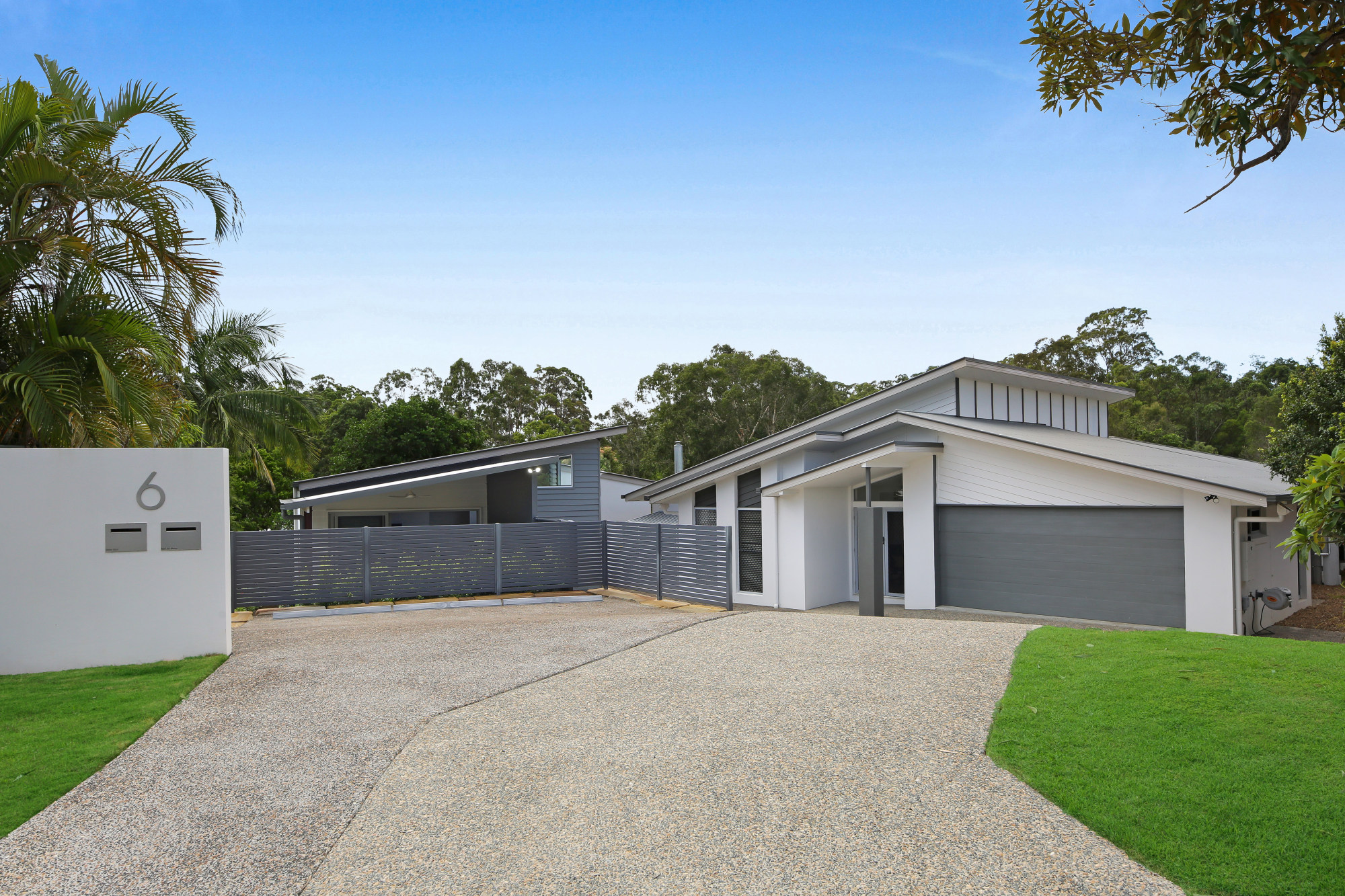 6 Dore Court