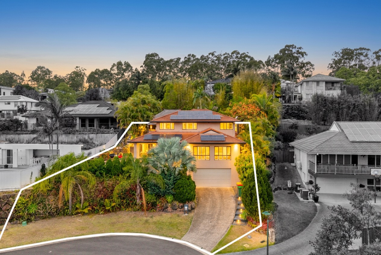 4 Alex Keith Court