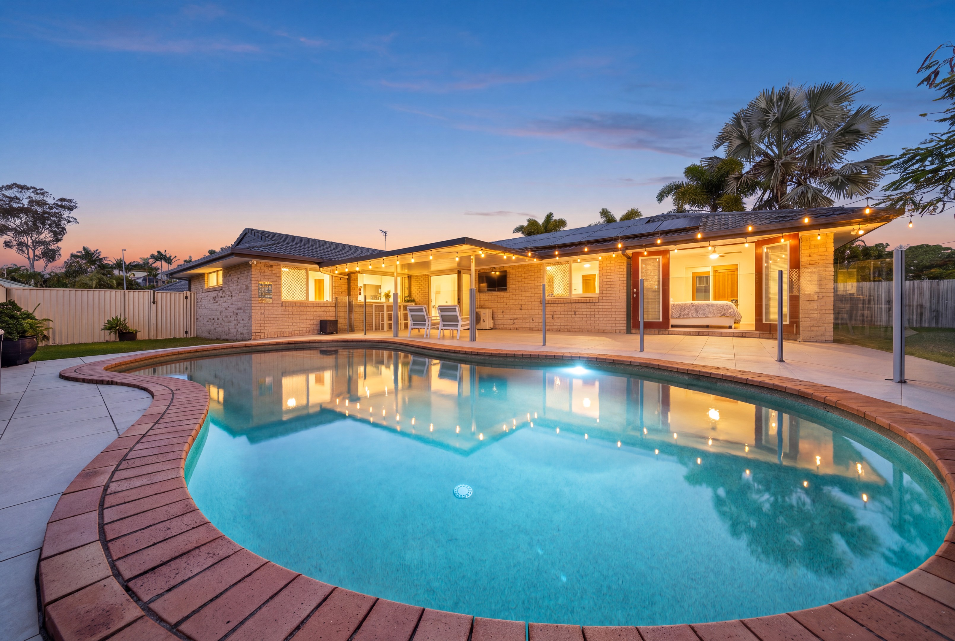 7 Beaconsfield Drive