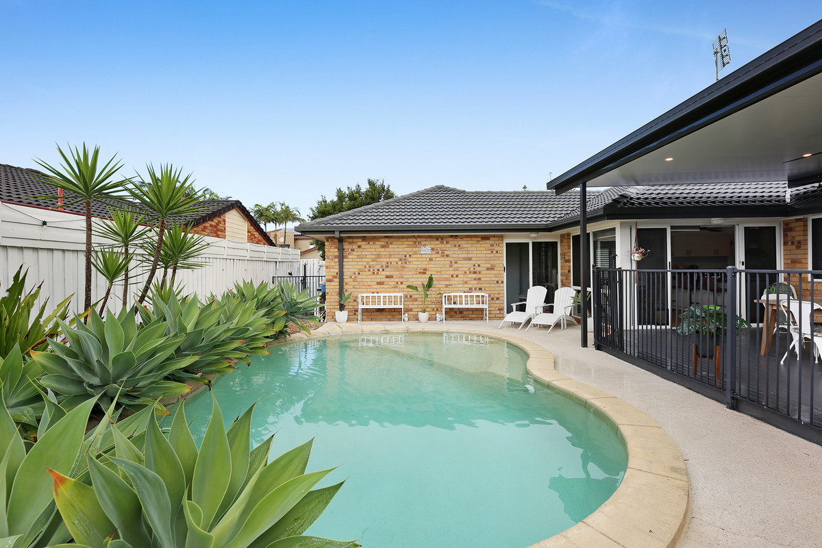117 Honeyeater Drive