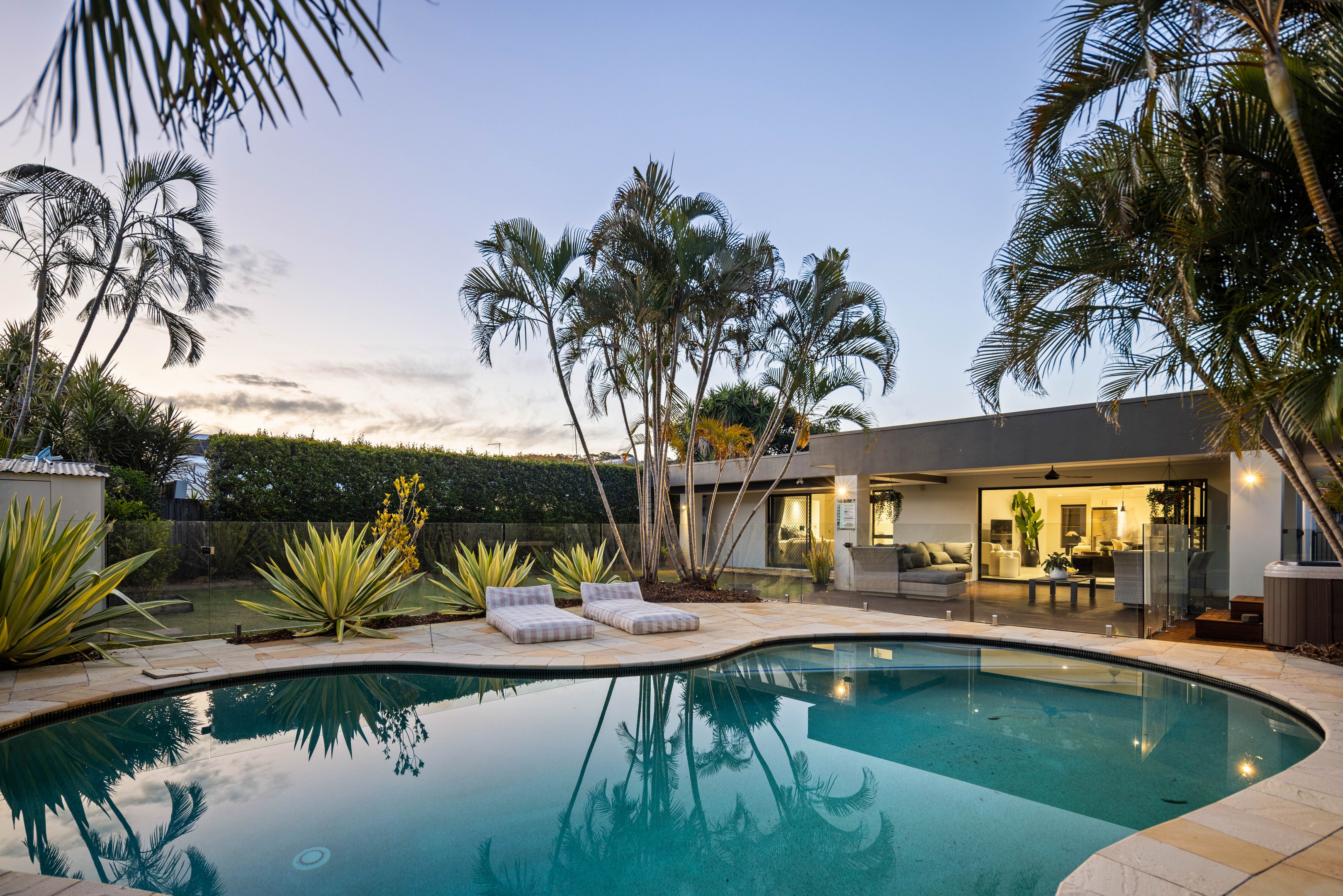 14 Manakin Avenue