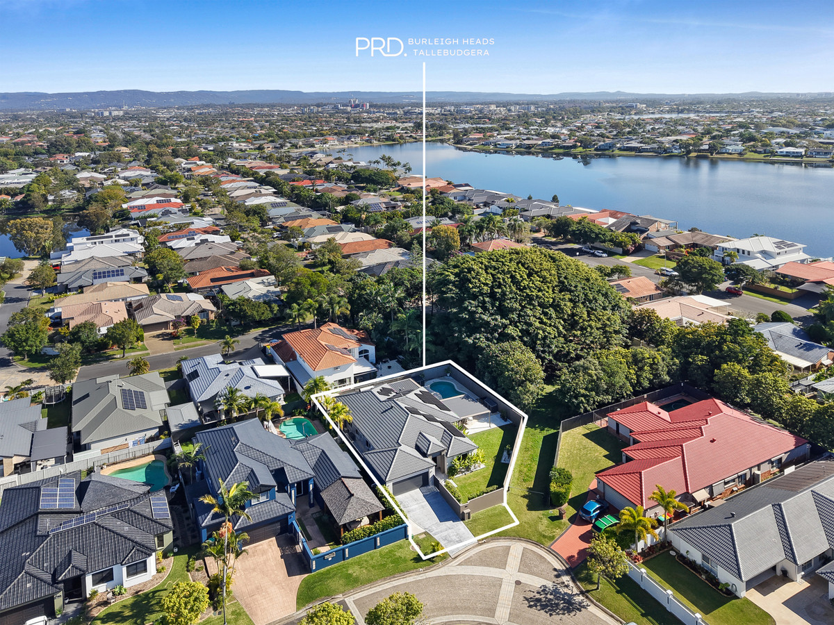 24 Tropicana Circuit