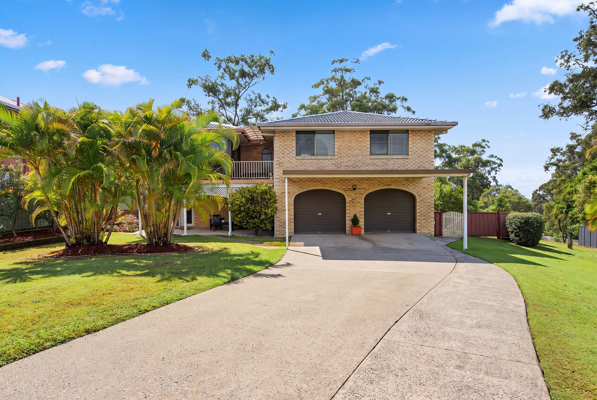 12 Churchill Court