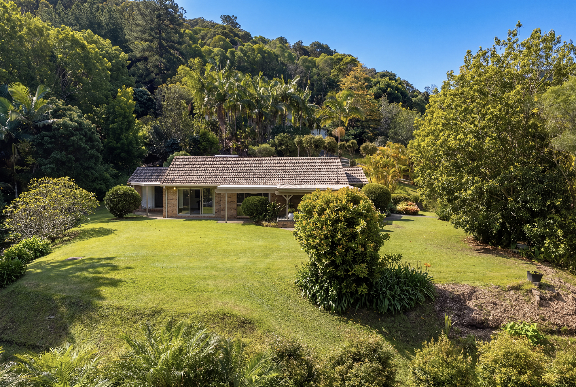 5 Lindwall Place