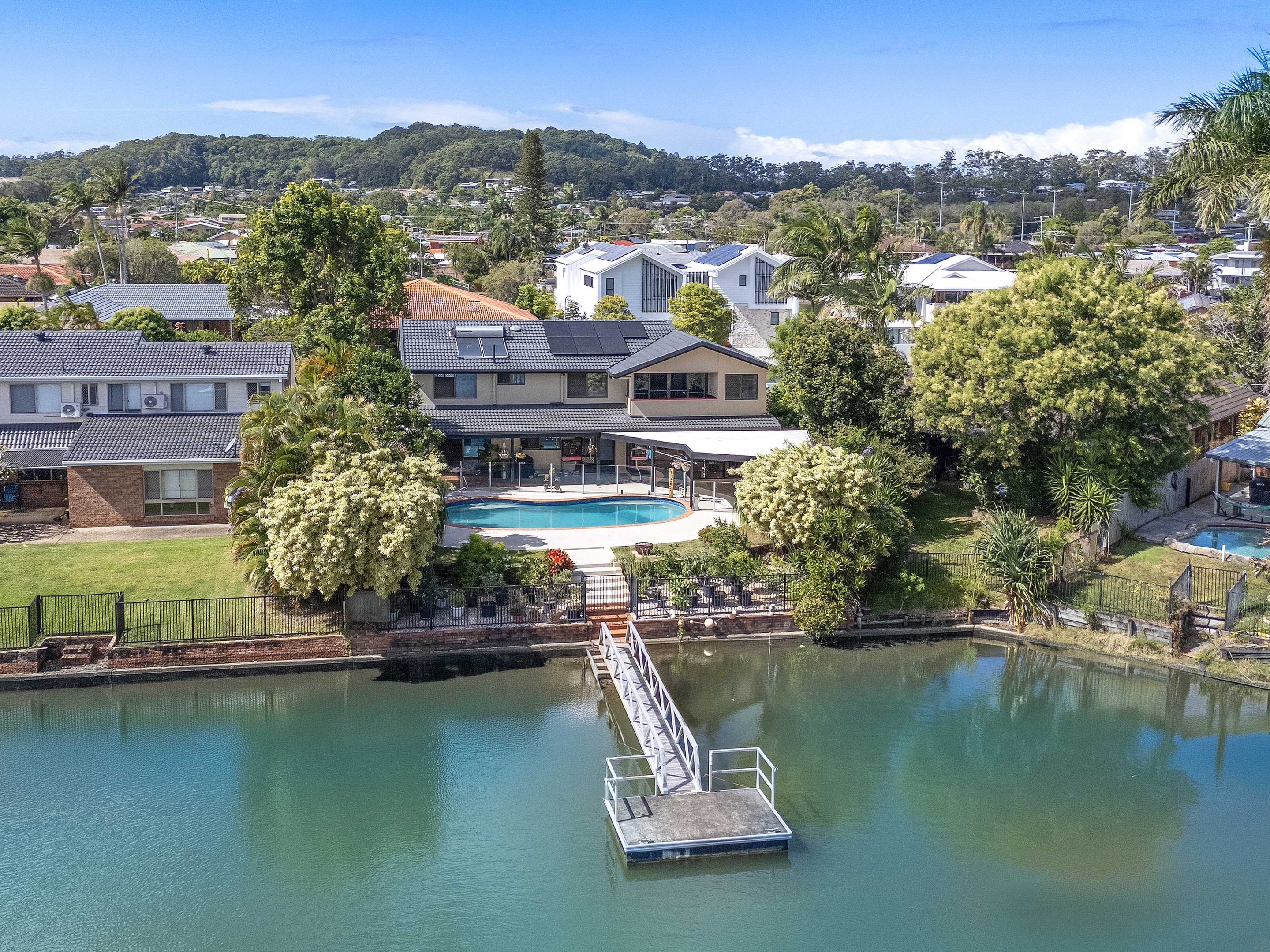 5 Headsail Court