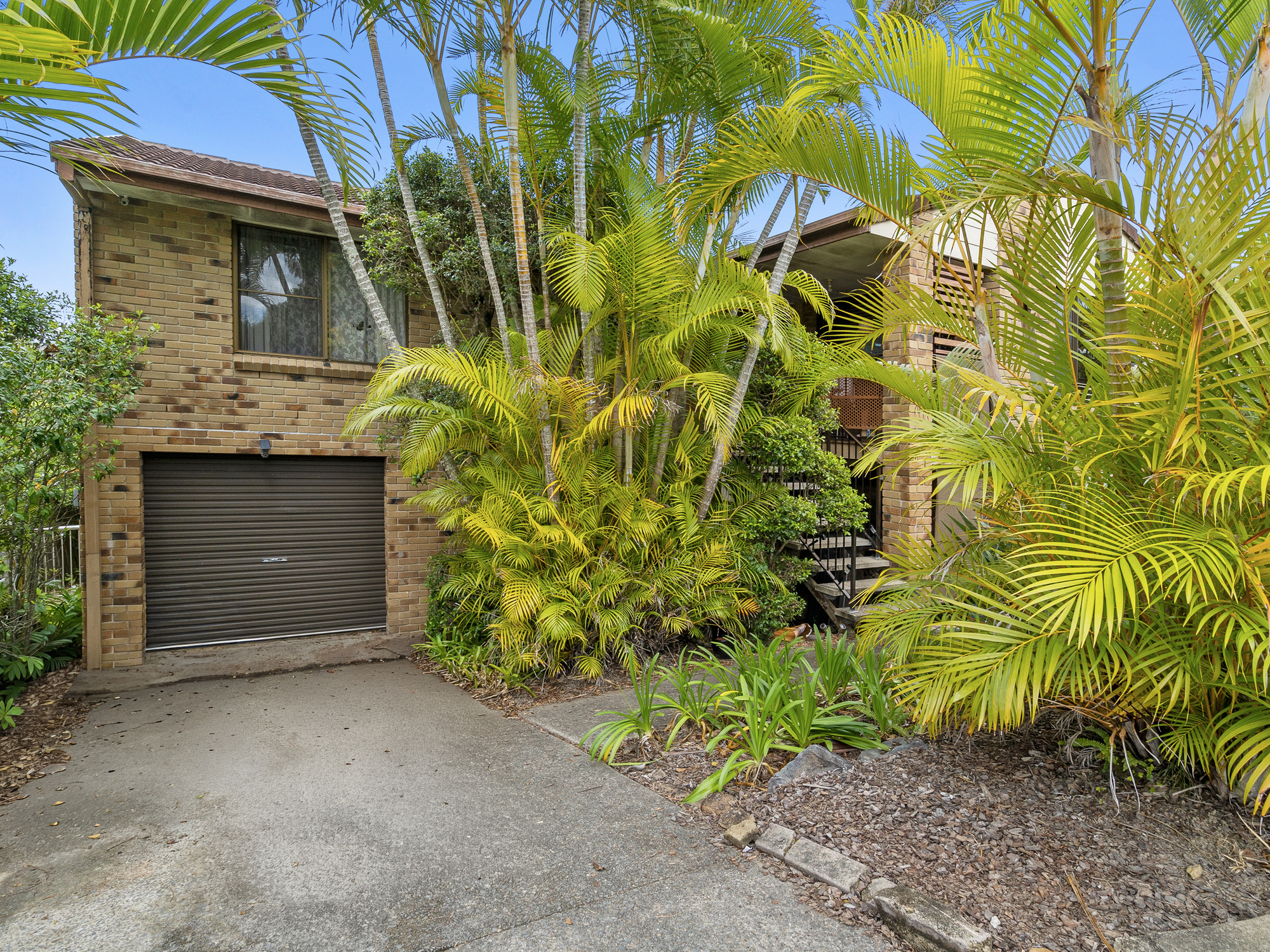 18 Daphne Court