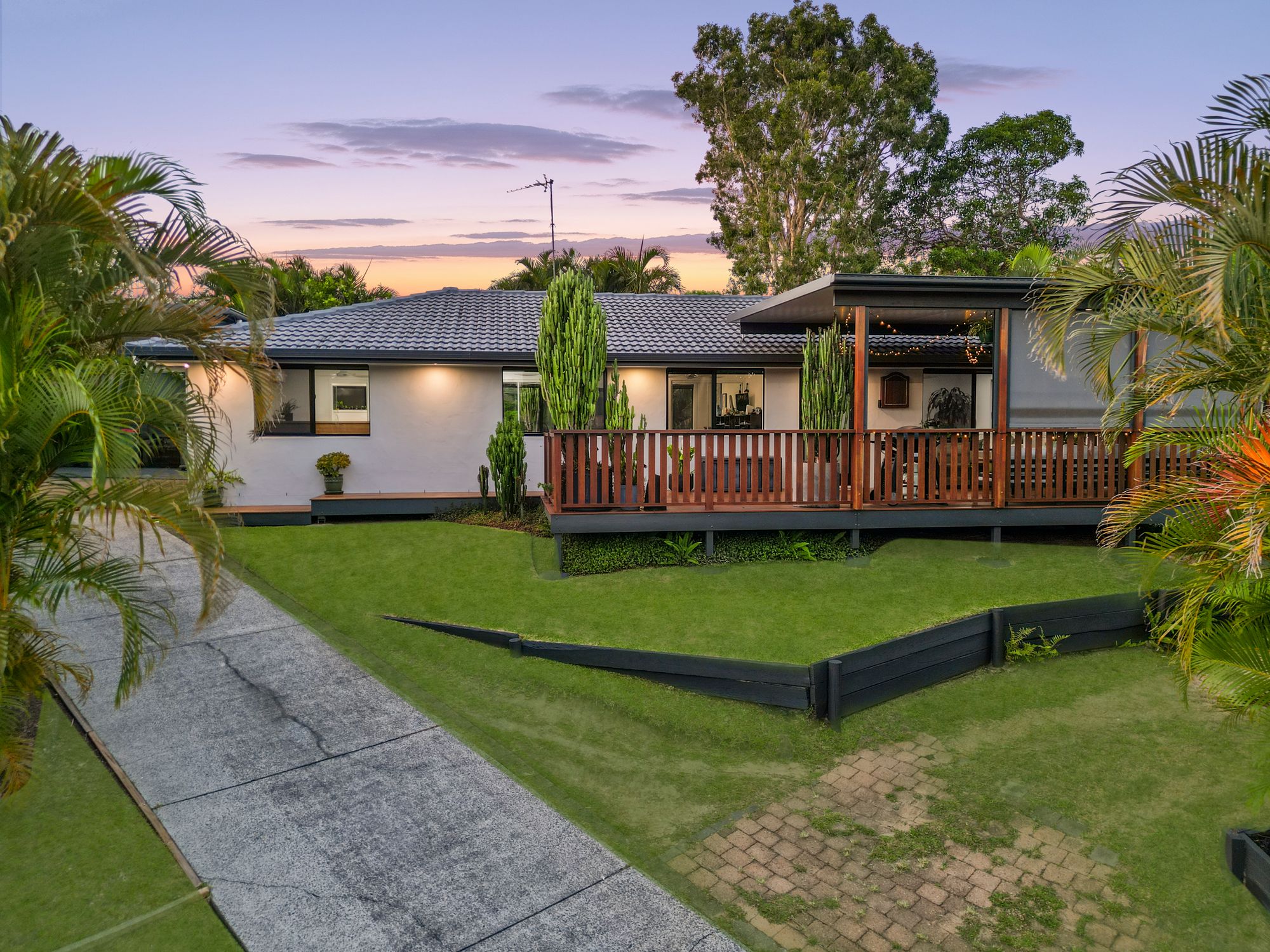 6 Lobban Court