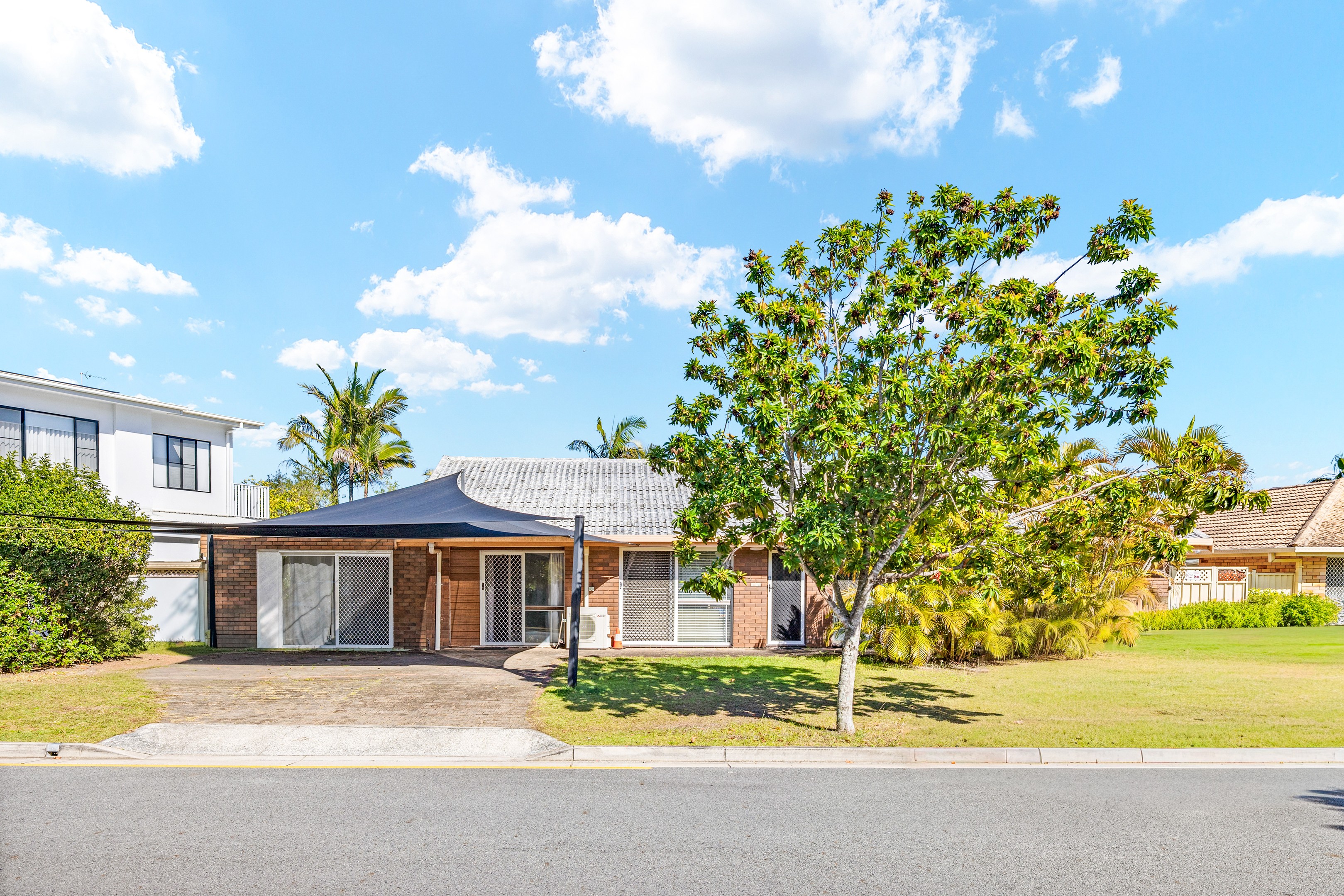 4 Avanti Street