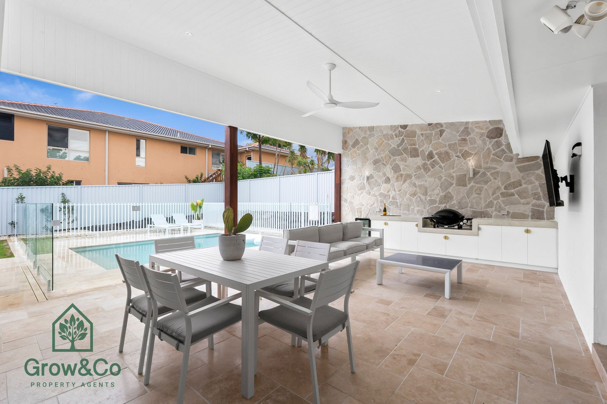 7 Sunnybrae Close