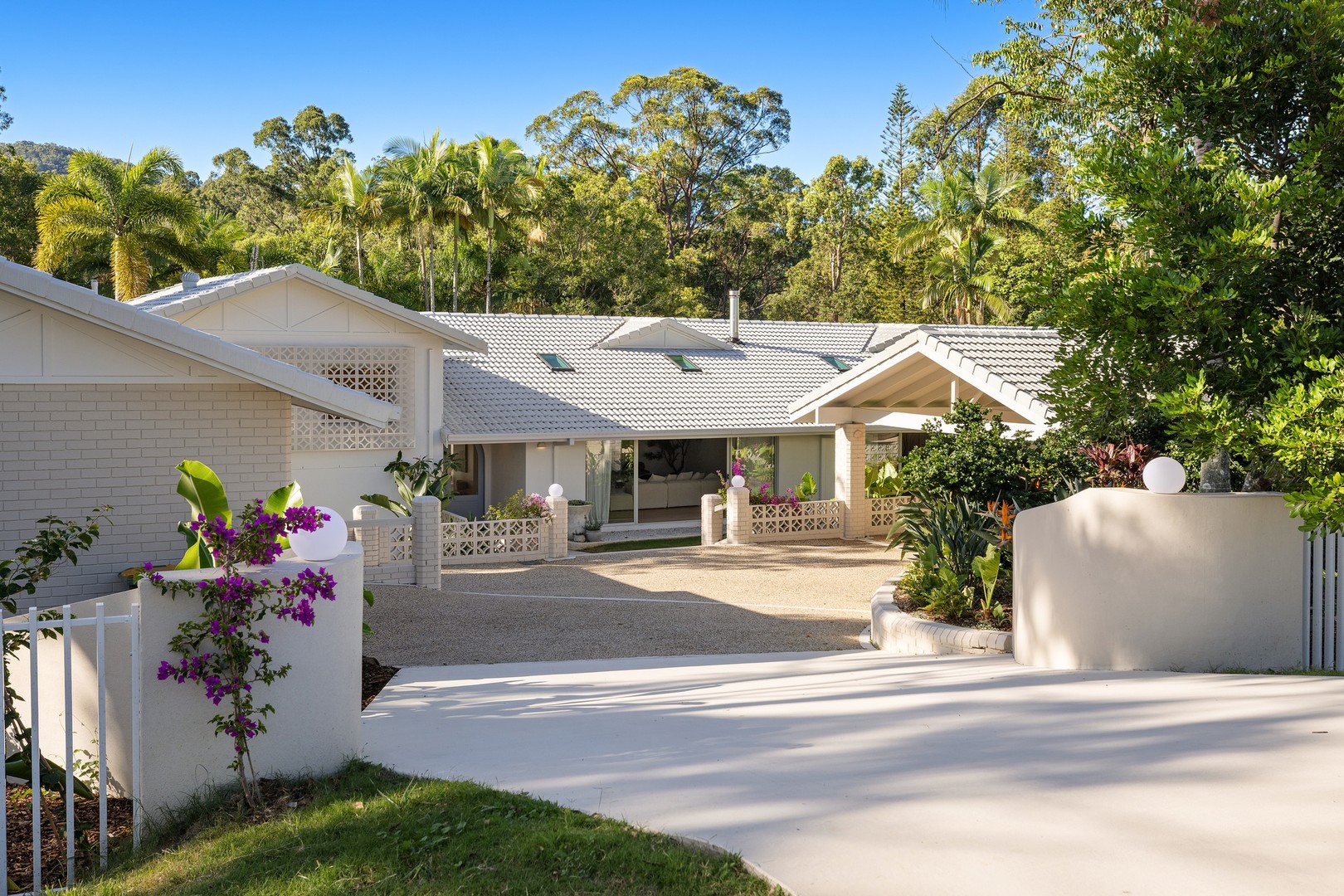 97 Country Crescent