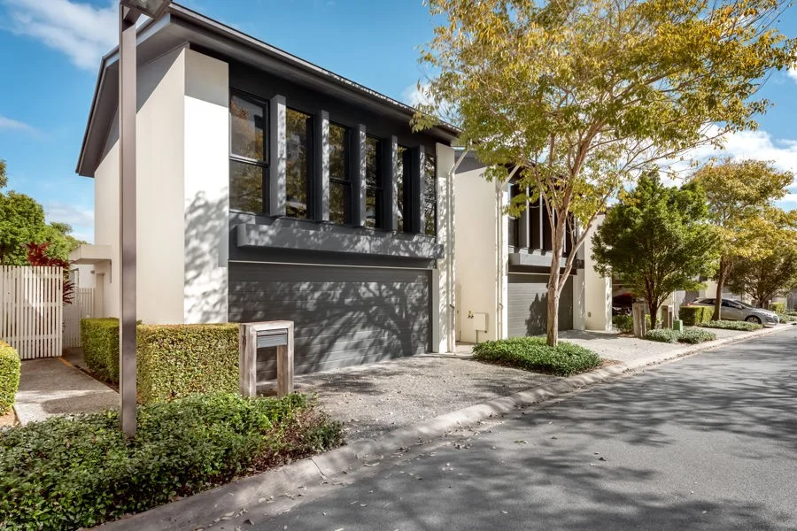 71 EASTHILL DRIVE