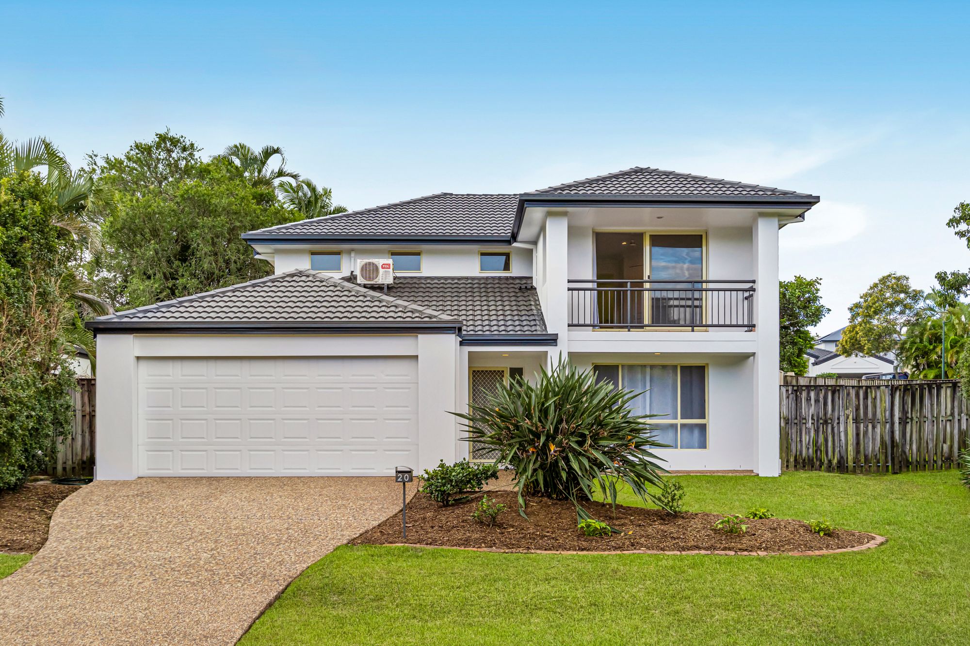 20 Solitaire Place