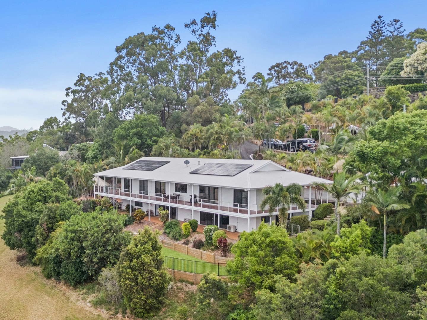 9 Earle Court