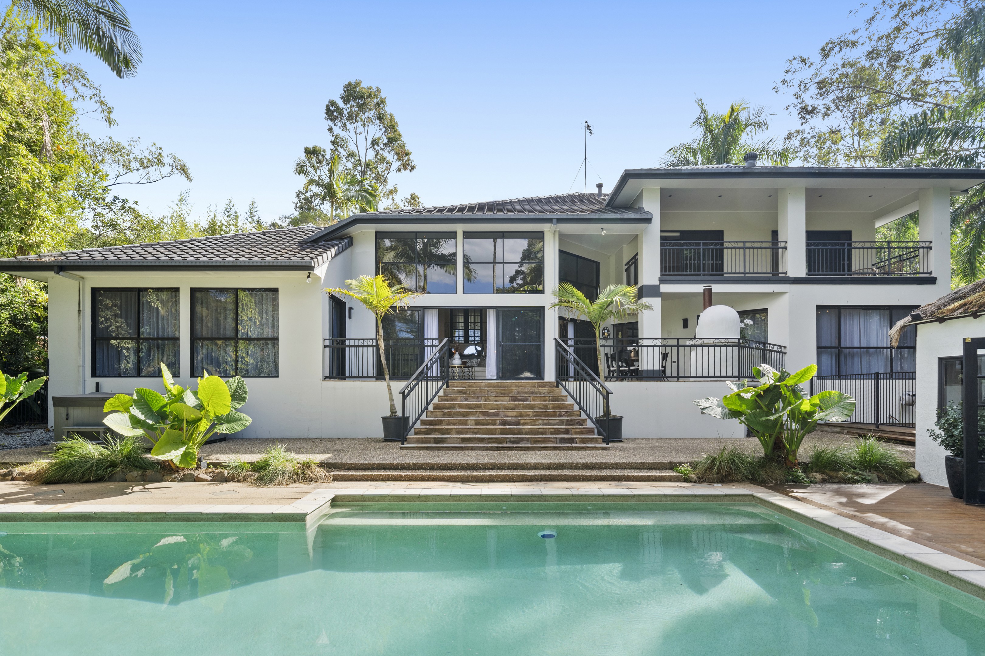 24 Uplands Court