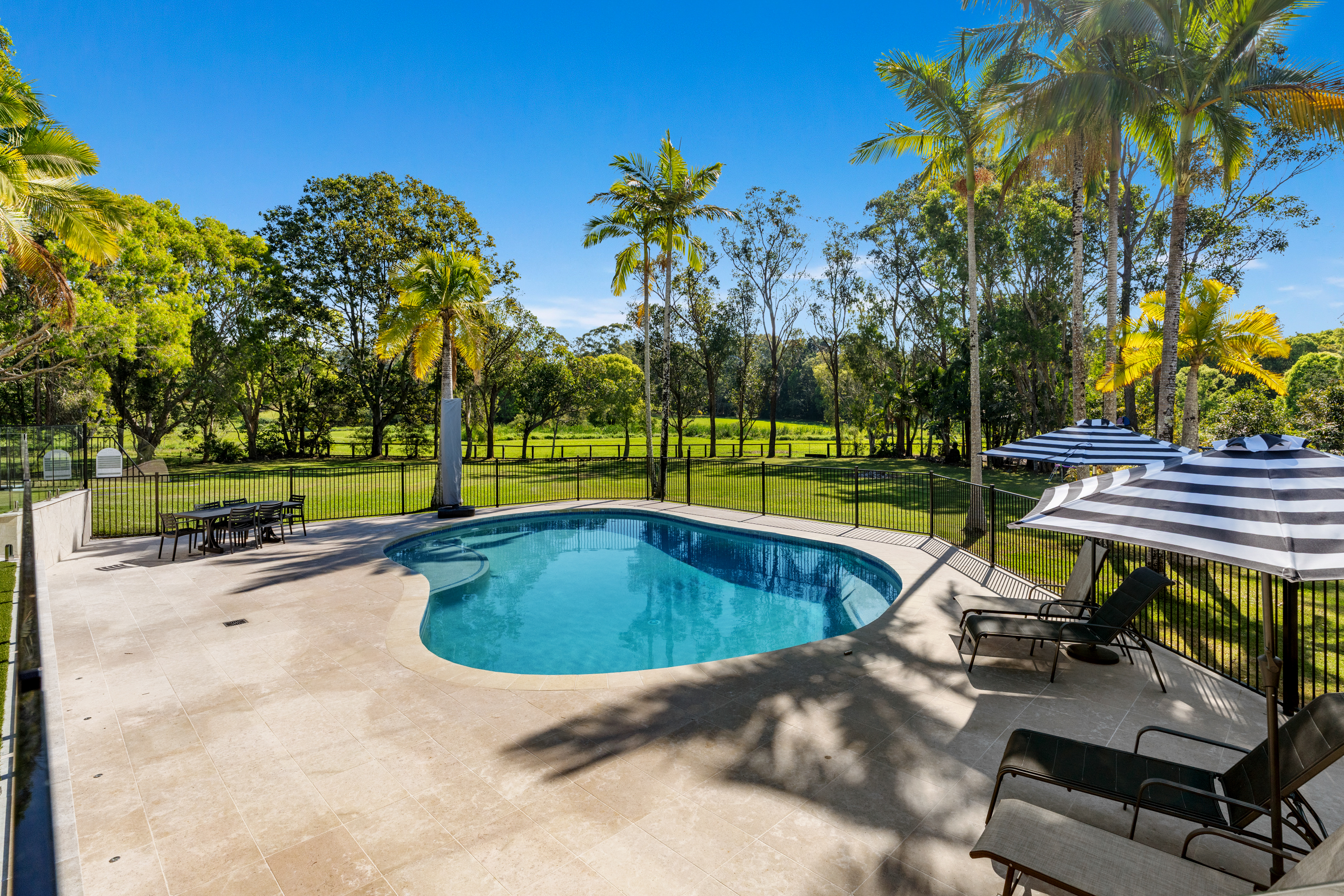 8 Terrania Court
