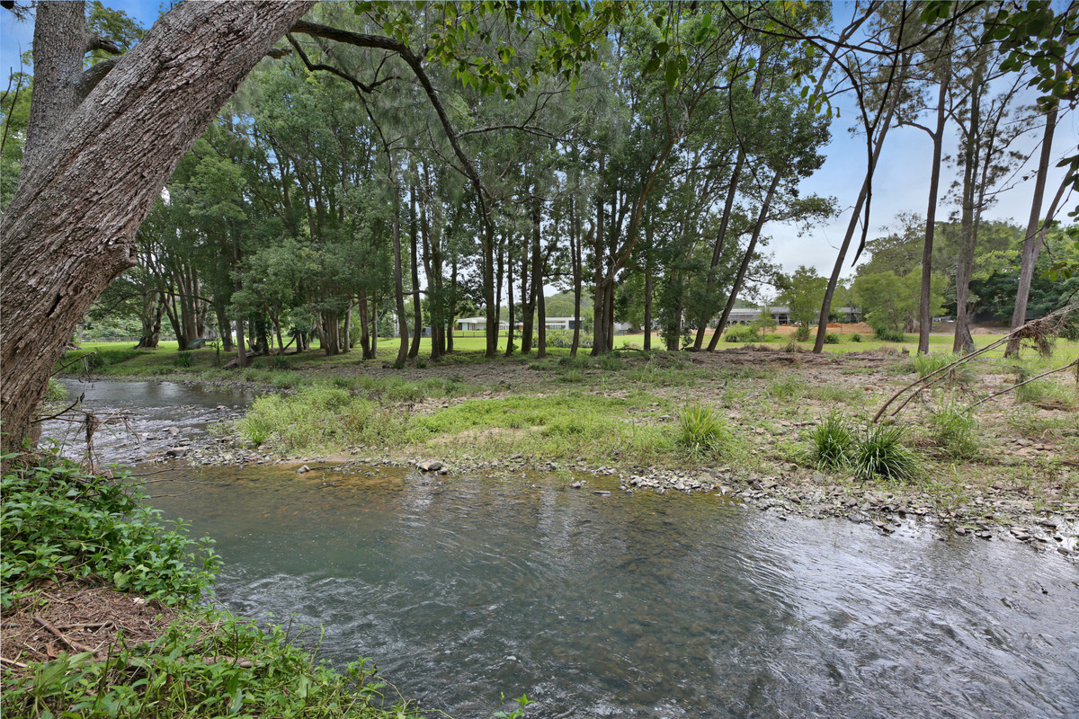 82 Coorabin Court