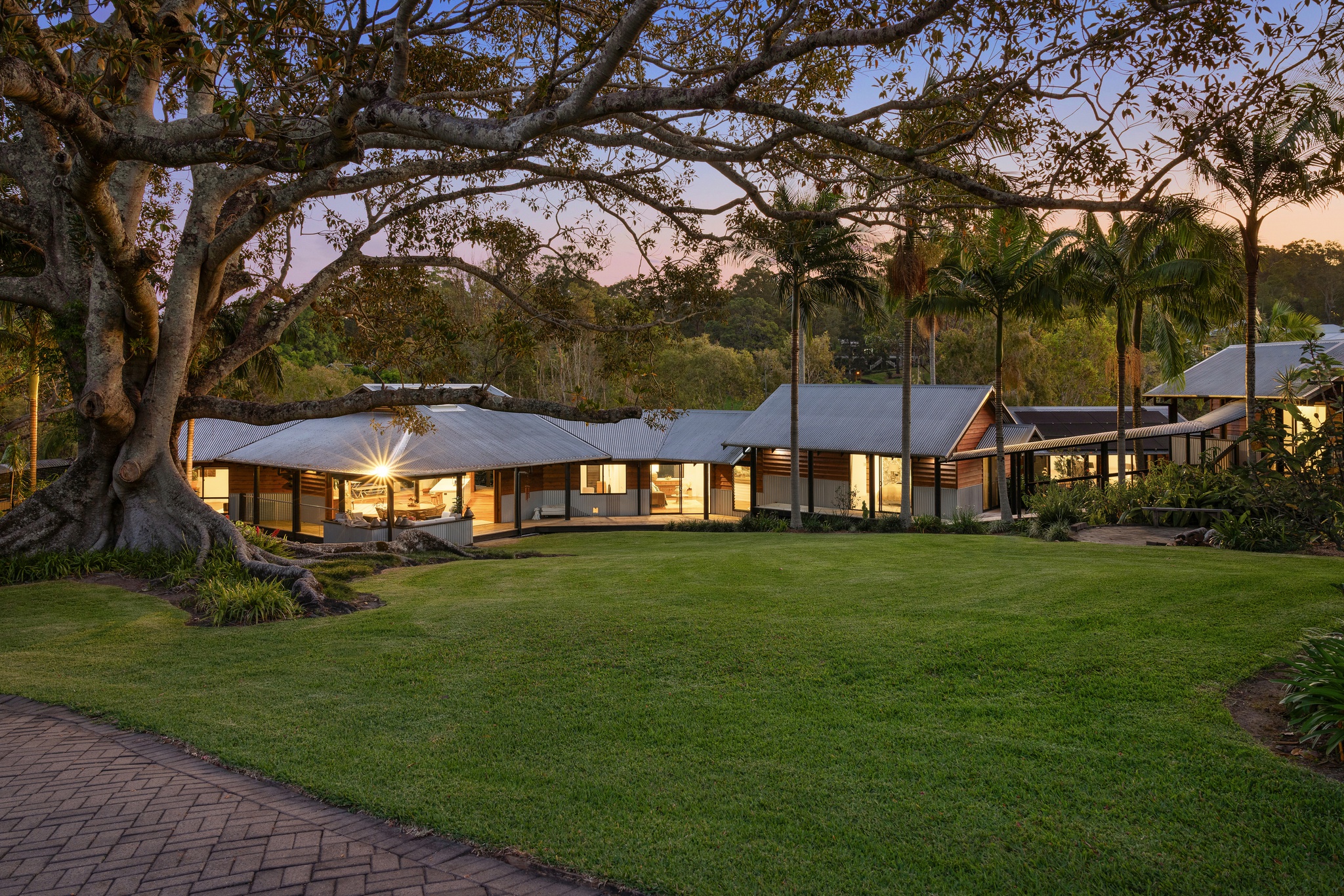 6 Stockyard Court