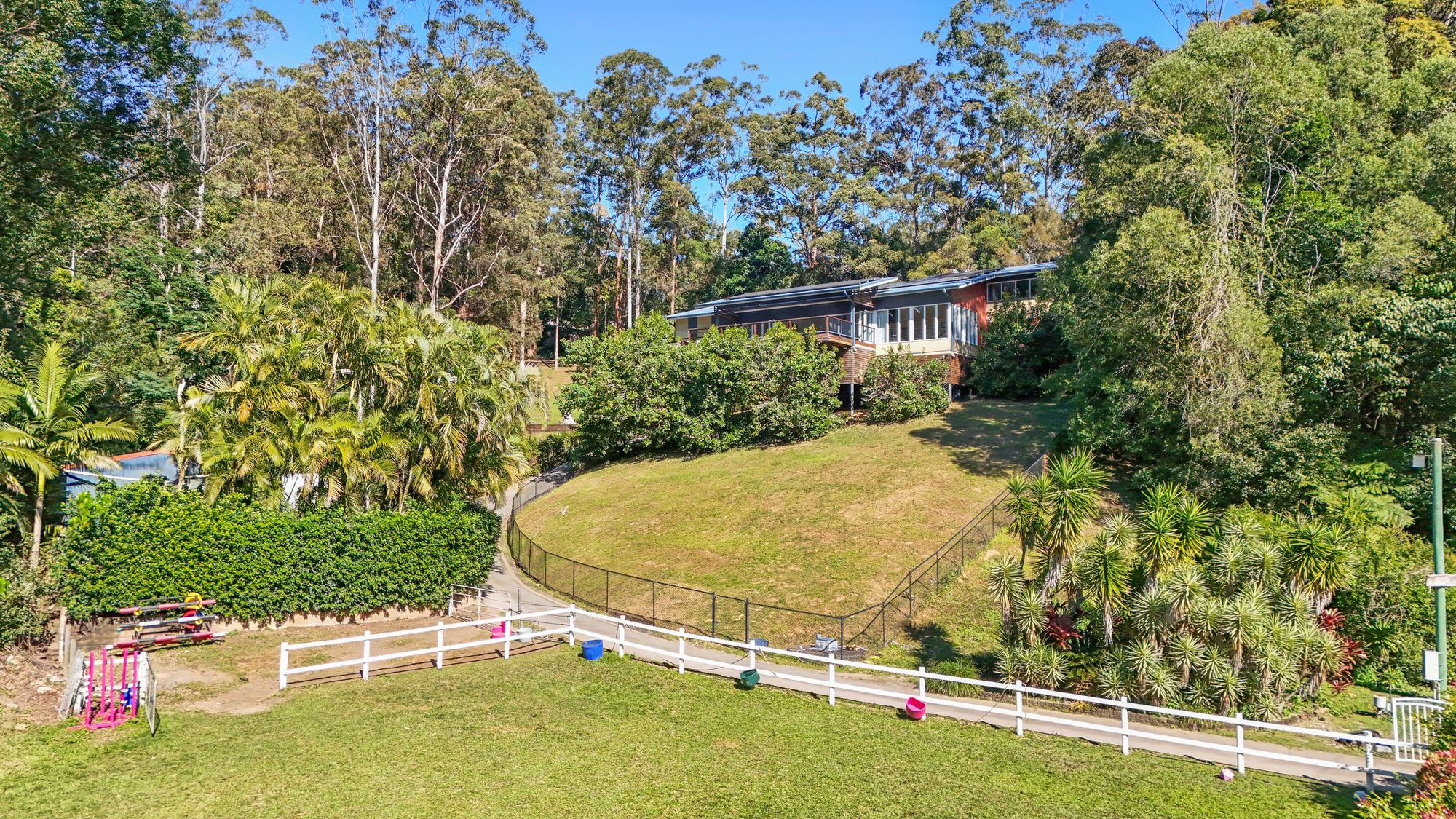 1049 Tallebudgera Creek Road