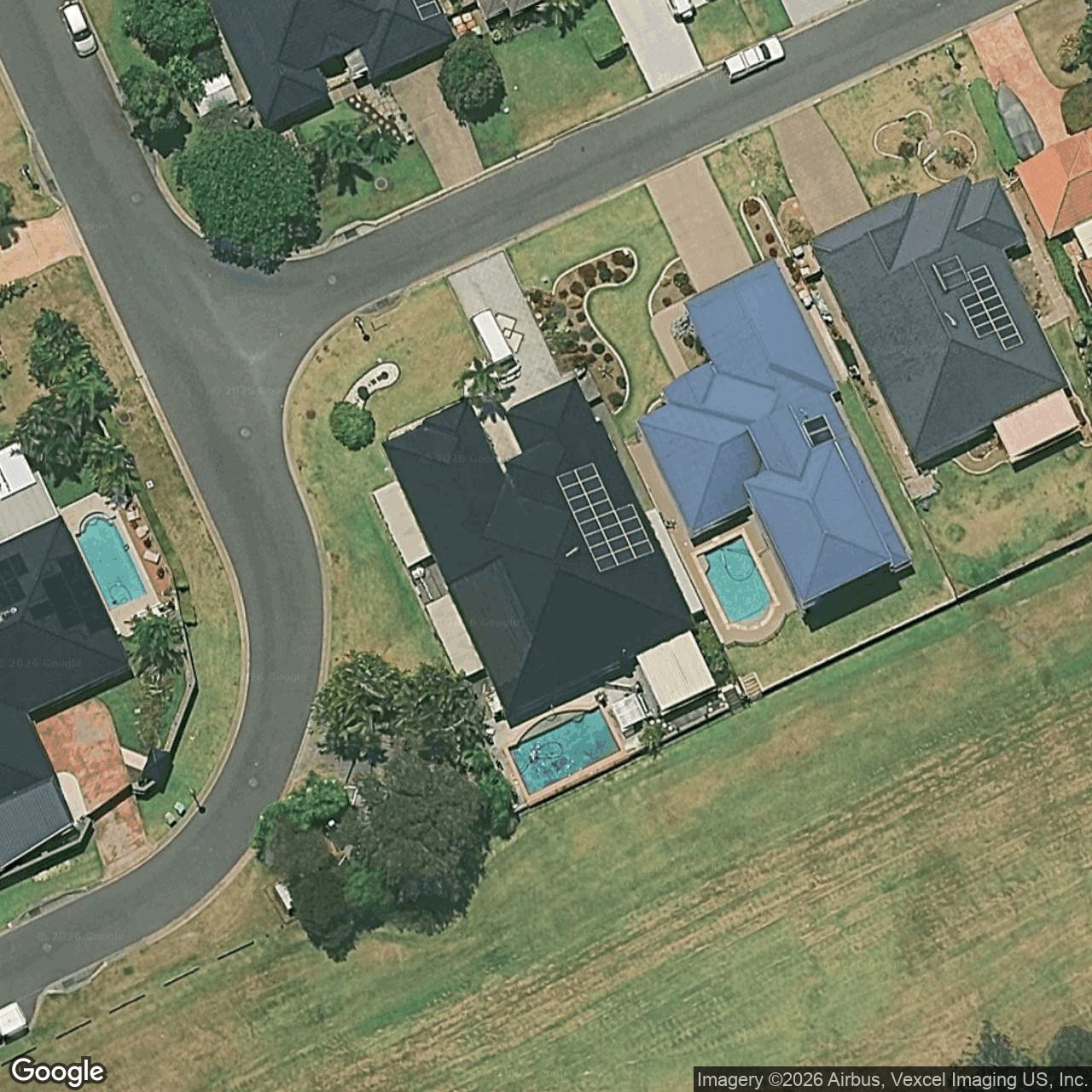 Aerial view of 1 Northlakes Drive, Elanora QLD 4221