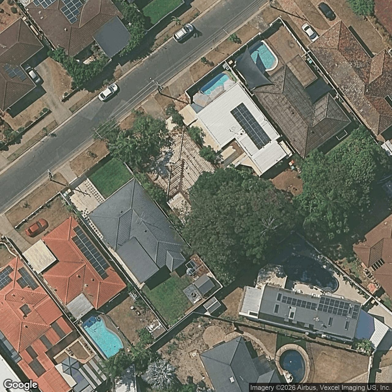 Aerial view of 28 Bordeaux Parade, Mermaid Waters QLD 4218