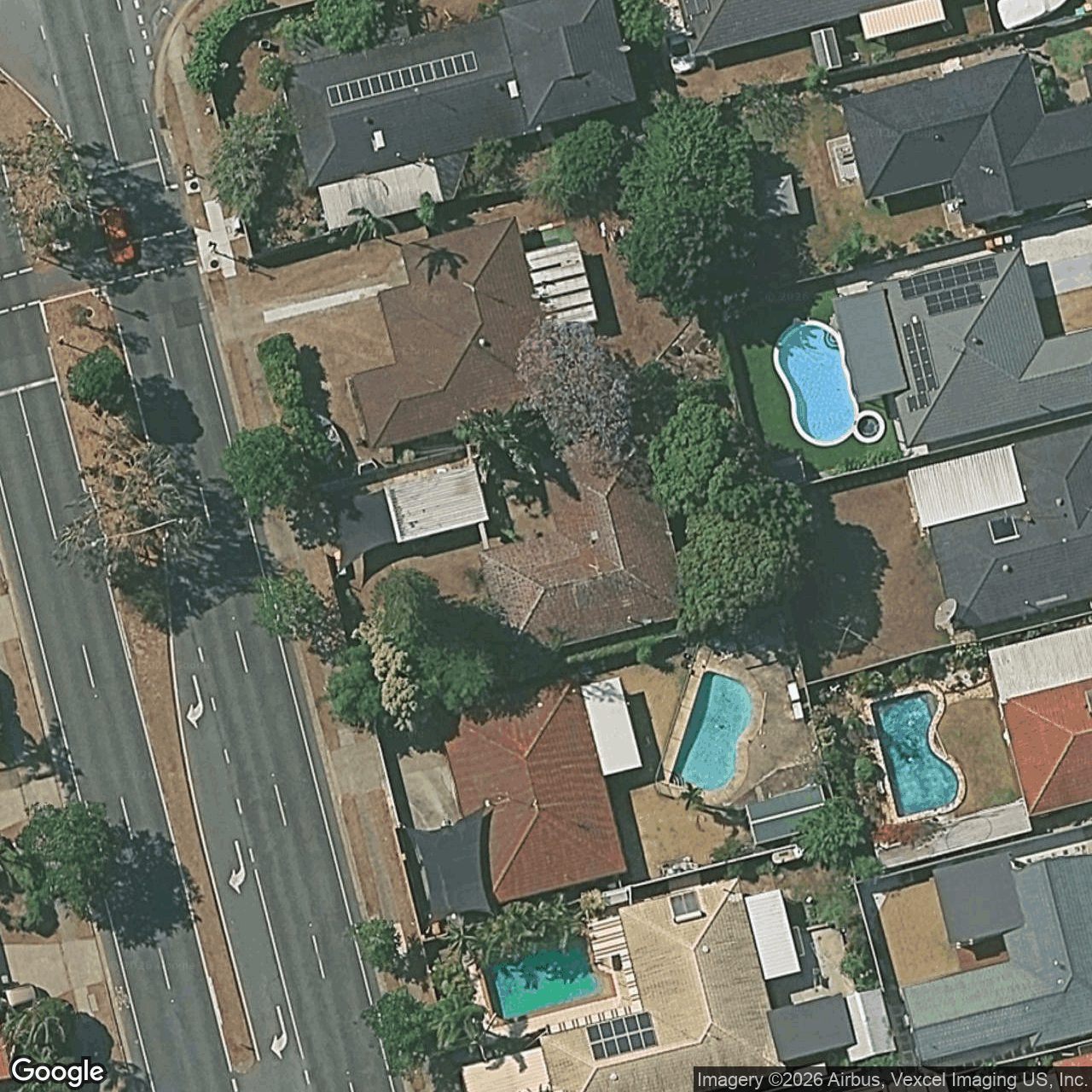 Aerial view of 122 Sunshine Boulevard, Mermaid Waters QLD 4218