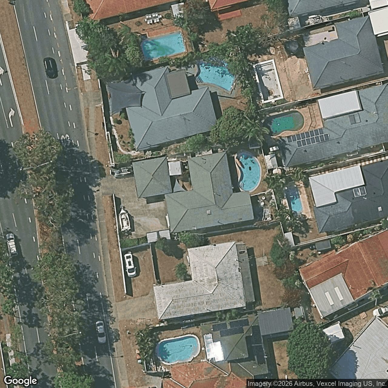 Aerial view of 142 Sunshine Boulevard, Mermaid Waters QLD 4218