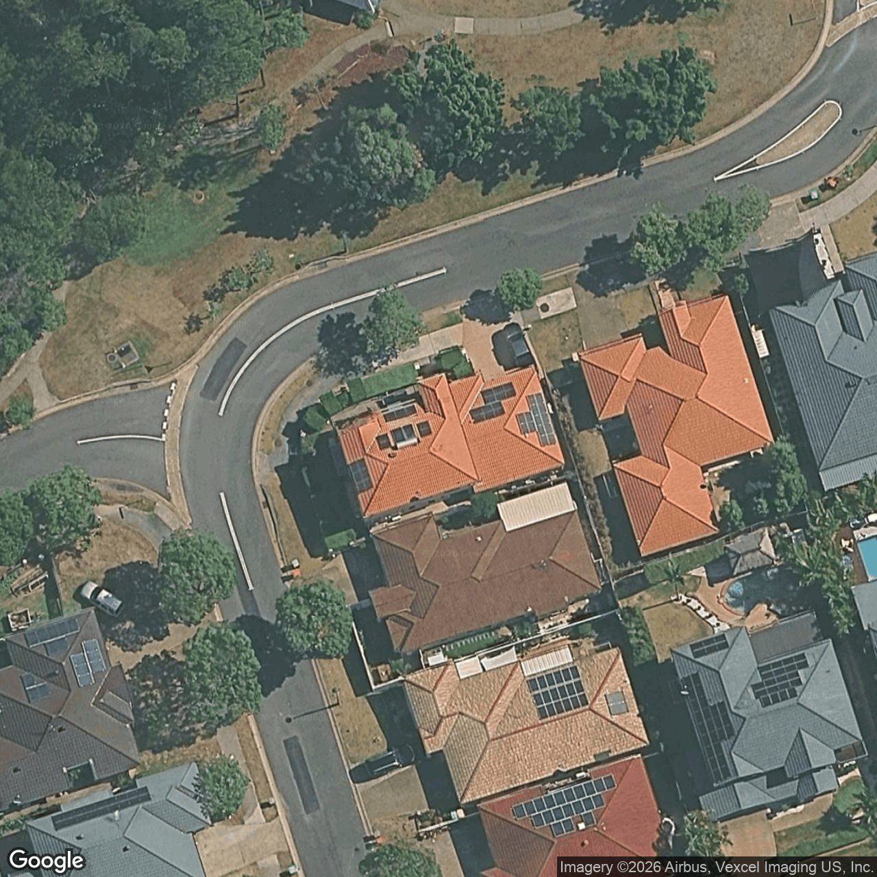 Aerial view of 16 Hillridge Crescent, Varsity Lakes QLD 4227